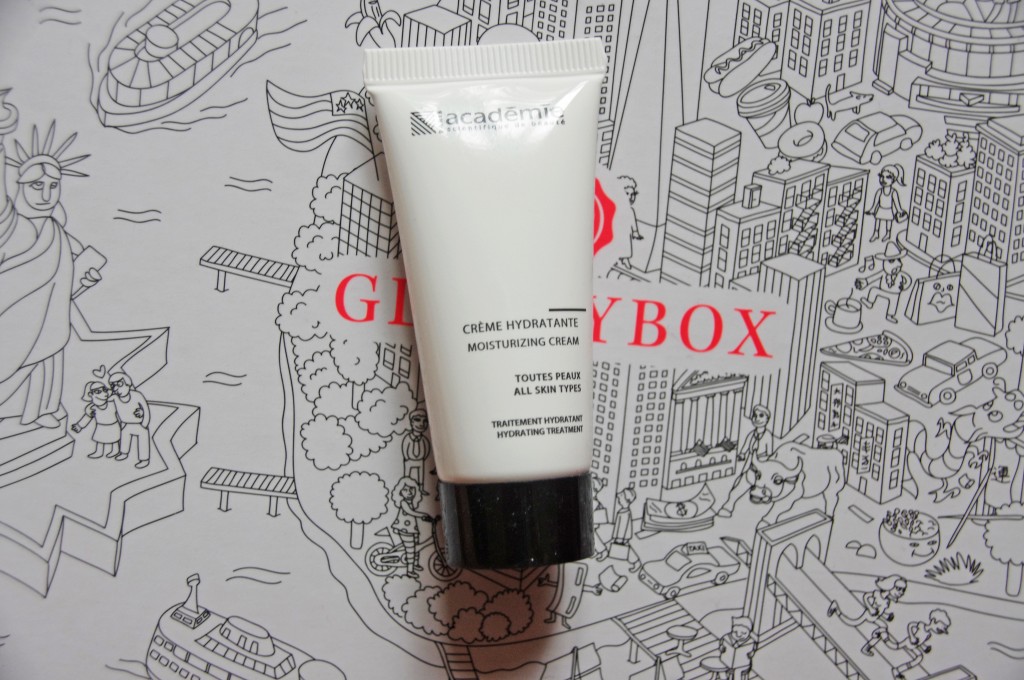 Avis Glossybox, Glossybox, Rock the city, Glossybox septembre 2015, box beauté, coffret beauté, box, Crème hydratante de l' Académie Scientifique de Beauté, Huile hydratante visage Fiji Monu, IMGP4129Mister Radiant Givenchy, Élastiques à cheveux invisible Invisibobble, Pinceau Emite Make-up, IMGP4123Audacious mascara Nars Cosmetics, avis, test, blog beauté, youtubeuse