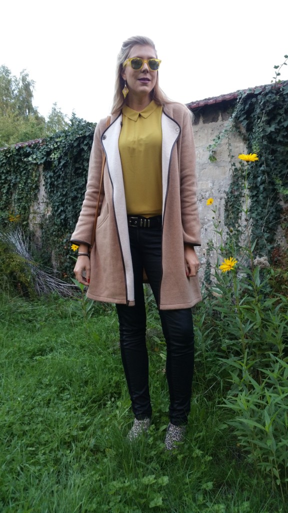 La fée maraboutée, concours, top moutarde, jaune d'hiver, jean slim enduit, freeman porter, gilet laine, manteau camel laine, boots léopard, la halle aux chaussures, avis, test, haul, blog mode, look du jour, tenue du jour, ootd, look boulot, look hiver, tendance hiver 2015