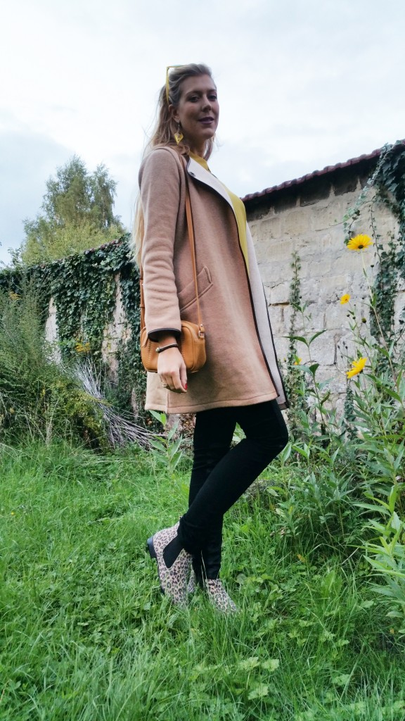 La fée maraboutée, concours, top moutarde, jaune d'hiver, jean slim enduit, freeman porter, gilet laine, manteau camel laine, boots léopard, la halle aux chaussures, avis, test, haul, blog mode, look du jour, tenue du jour, ootd, look boulot, look hiver, tendance hiver 2015