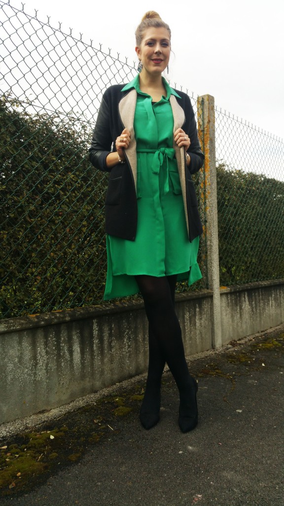 look tendance, ootd, ootn, tenue du jour, look femme, robe chemise, vert emeraude, gilet bimatière, escarpins bimatière, babou, derhy, zara, boucles d'oreilles bijoux, tendance, revue, review, haul, blog mode, blogueuse mode,