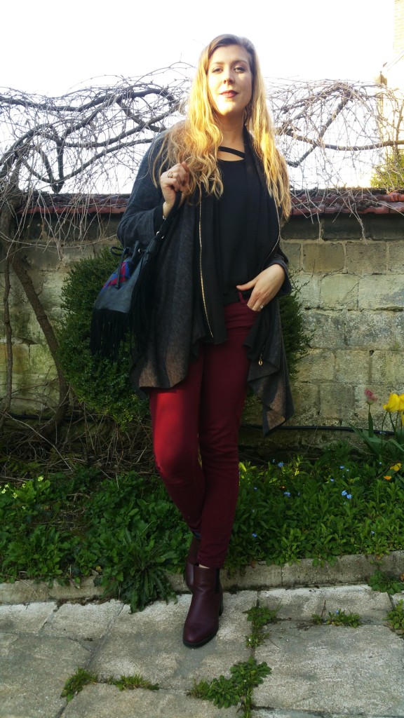 babou, newlook, cimarron, la redoute, mim, jean cassis, jean bordeau, boots bordeau, gilet loose, gilet lose, cut out shirt, chemise epaules dénudées, look boho, look bohème, look tendance, ootd, tenue du jour, blog mode, blogueuse mode