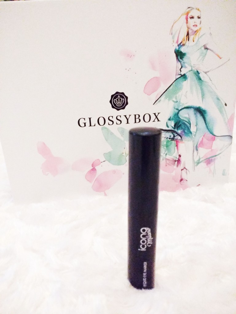 glossybox style édition, glossybox avril 2016, crème hydra-protective, Académie scientifique de beauté, Eye Liner, Icona Milano, Mascara Velvet Noir Major Volume de Marc Jacobs, Dew the Hoola Benefit, Pinceau rose gold  Luxie, Rachel Zoé, haul revue, review, avis, test, tutoriel, make up, blog beauté, blogueuse beauté, youtubeuse 