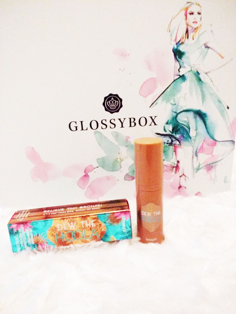 glossybox style édition, glossybox avril 2016, crème hydra-protective, Académie scientifique de beauté, Eye Liner, Icona Milano, Mascara Velvet Noir Major Volume de Marc Jacobs, Dew the Hoola Benefit, Pinceau rose gold  Luxie, Rachel Zoé, haul revue, review, avis, test, tutoriel, make up, blog beauté, blogueuse beauté, youtubeuse 