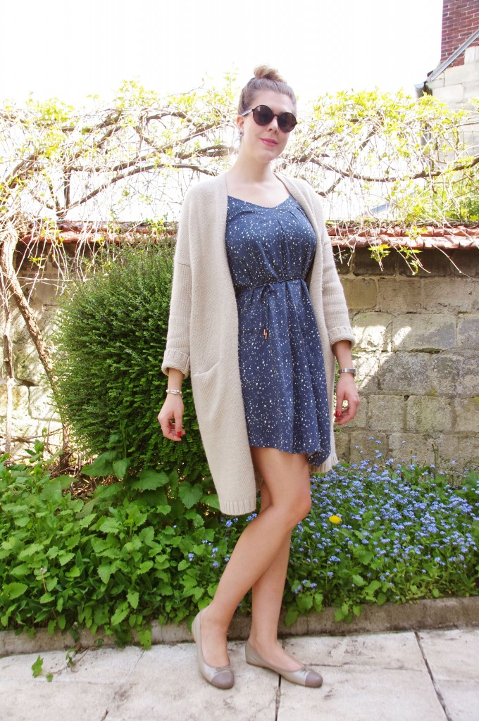 Freeman porter, babou, ballerines dorées, ballerines beige, robe constellation, robe étoiles, motif étoiles, tenue d'été, ootd, ootn, look du jour, tenue du jour, haul, revue, déballage, try on, lookbook, parfois puces d'oreilles, my pkl, lunettes de soleil pas cher, blog mode, blogueuse mode, look mi saison