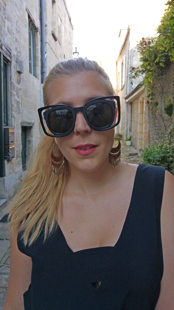 zerouv, adopt, reserve naturelle, pimkie, sinequanone, derhy, h&m, look tendance, madame à paris, senlis, balade, visite, weekend, lunettes de soleil design, original, jupe soie, bicolore, boucles d'oreilles boheme, look camel et noir, chaussures dorées, peep toes, blog mode, blogueuse mode