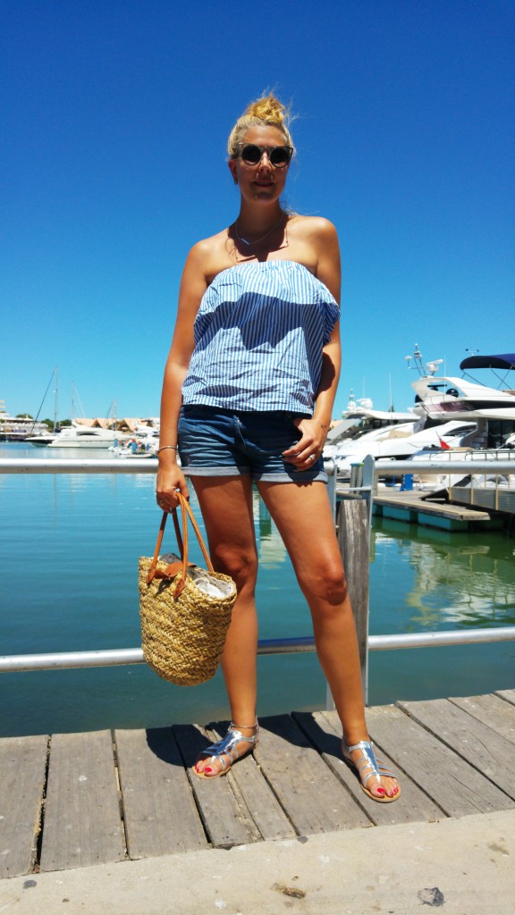 cat eye, h&m, bonobo, zerouv, top sans manches, épaules nues, bustier volant, short en jean, spartaites argent, look de plage, look été, look vacances, tenue du jour, ootd, ootn, outfit, blog mode, blogueuse mode, vacances au portugal, villamoura