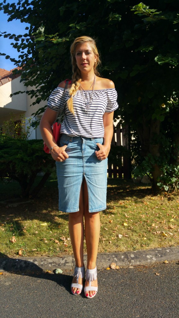 look, ootd, ootn, tenue été, mode femme, look tendance, marinière, épaules dénudées, jupe midi en jean, jupe crayon jean, escarpins franges, boho, gipset, sac rouge, nat et nin, collier ethnique, h&m, babou, blog mode, blogueuse mode