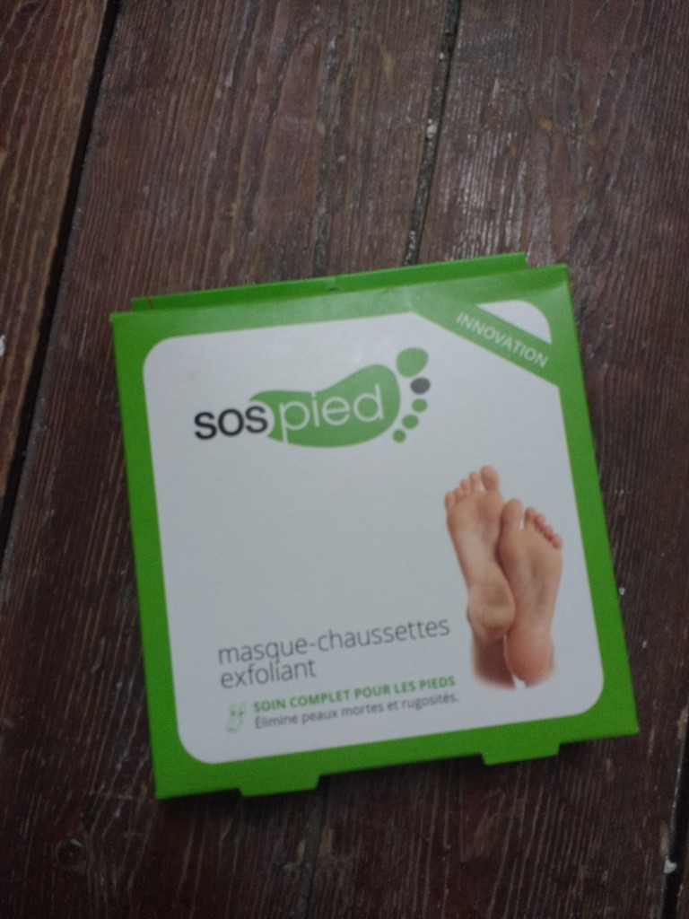 baby foot, peeling chimique, peeling maison, pédicure maison, peeling pieds, gommage pieds, soin des pieds, avis, test, revue, review, blog beauté, blogueuse beauté