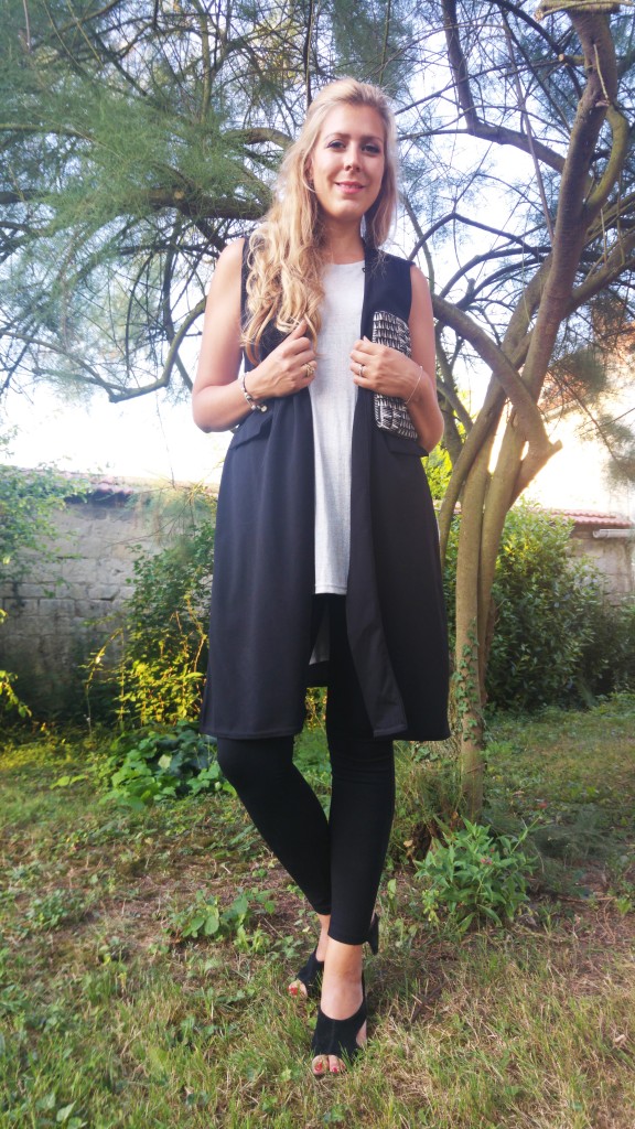 look, ootd, tenue du jour, tenue tendance, veste sans manches, tunique cloutée, legging zippé, jegging pas cher, escarpins cut out, babou, maltes, mango, wavy hair, curly hair, blogueuse mode, blog mode, look rock, look folk