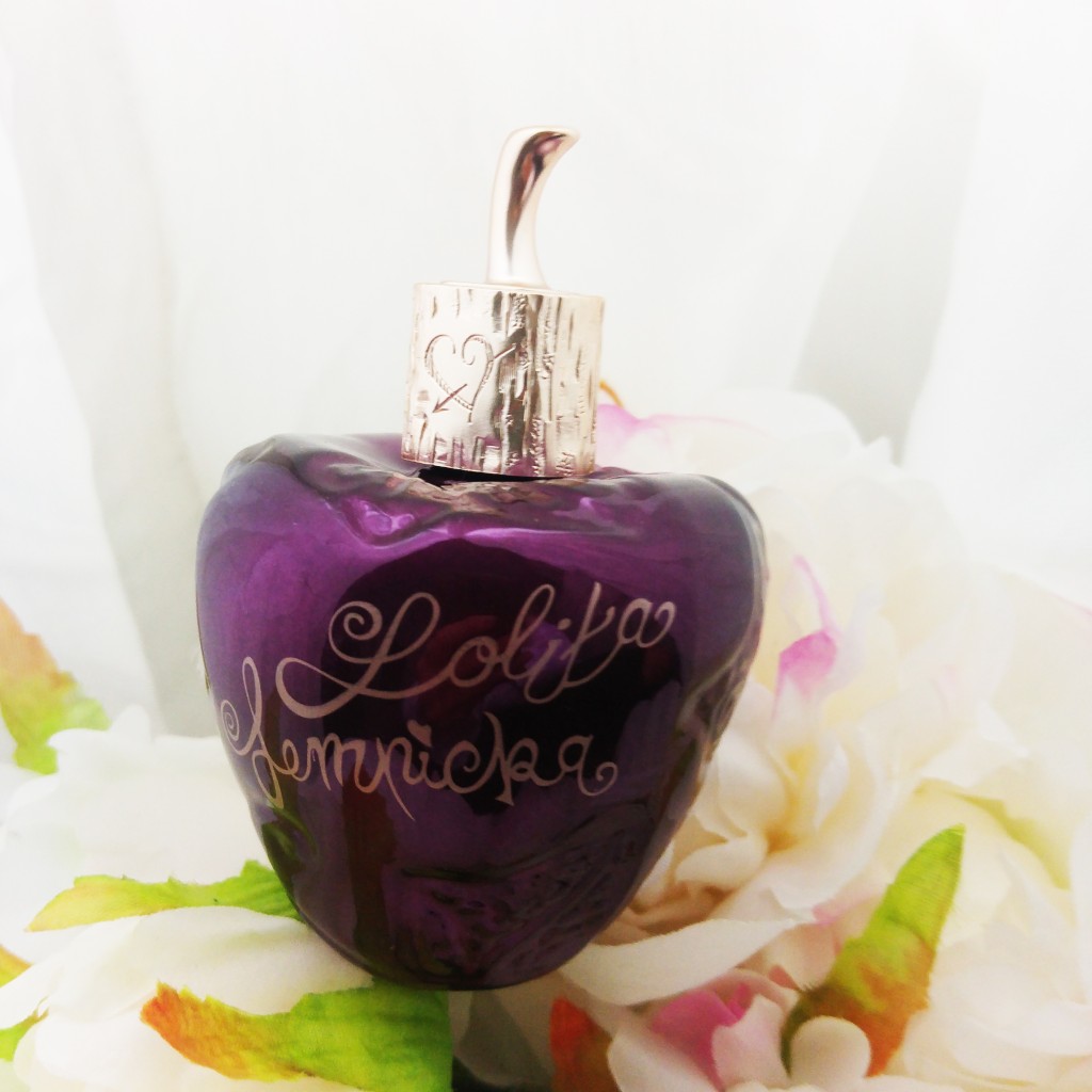 idée cadeau, wishlist, cadeau de noel femme, cadeau femme, parfaum, parfum femme, lolita lempicka, nouveauté parfum, parfum sucré femme, beauté, blog beauté, blogueuse beauté, avis parfum lolita lempicka, test parfum, french perfume, parfum couture