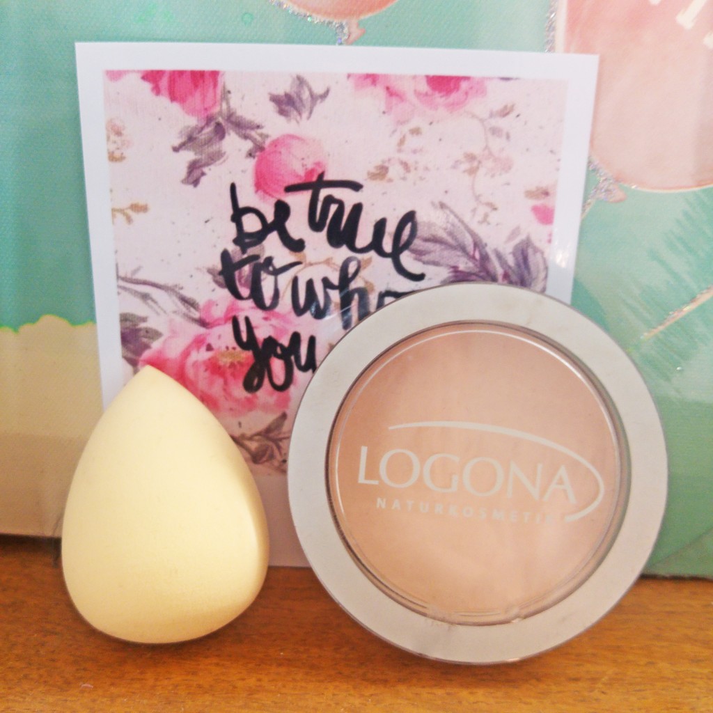 cosmétique bio, beauty blender vegan, cruekty free, (free, non testé sur les animaux, poudre compacte vegan, poudre compact bio, beauty blender sans latex, sante naturkosmetik, logona, bleuvert, avis, test, blog beauté, blogueuse beauté