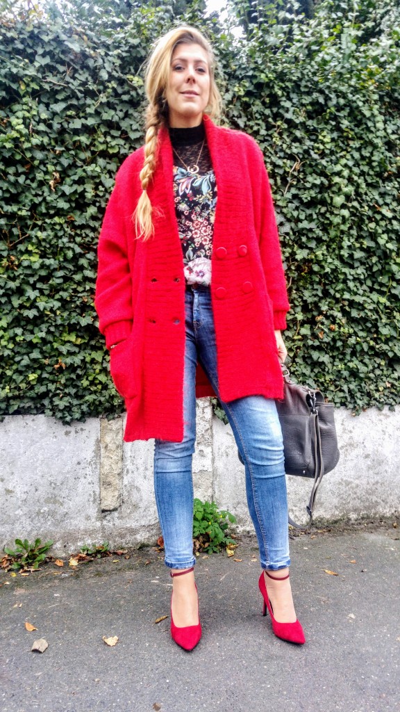 Babou, bershka, stradivarius, primark, kiloshop, vintage, veste vintage, gilet laine tricoté main, veste laine, crop top, dentelle, lace top, jean taille haute, mom jean, jean super skinny, escarpins rouges, escarpins pas chers, look femme, ootd, tenue du jour, look du jour, lok casual, look soirée, blog mode, blogueuse mode