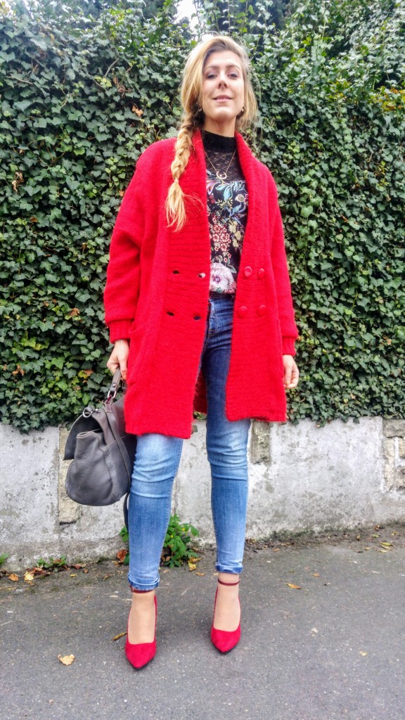 Babou, bershka, stradivarius, primark, kiloshop, vintage, veste vintage, gilet laine tricoté main, veste laine, crop top, dentelle, lace top, jean taille haute, mom jean, jean super skinny, escarpins rouges, escarpins pas chers, look femme, ootd, tenue du jour, look du jour, lok casual, look soirée, blog mode, blogueuse mode