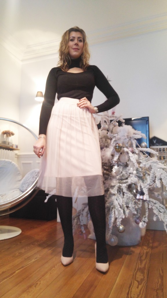 jupe tulle femme, jupon rose tendre, rose poudré, pull goutte, pull décolleté, babou, primark, h&m, look noel, look fête, look reveillon, look nouvel an, blog mode, blogueuse mode