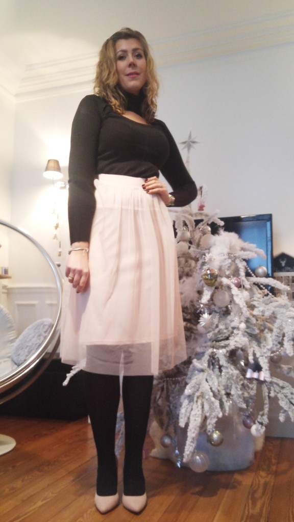 jupe tulle femme, jupon rose tendre, rose poudré, pull goutte, pull décolleté, babou, primark, h&m, look noel, look fête, look reveillon, look nouvel an, blog mode, blogueuse mode