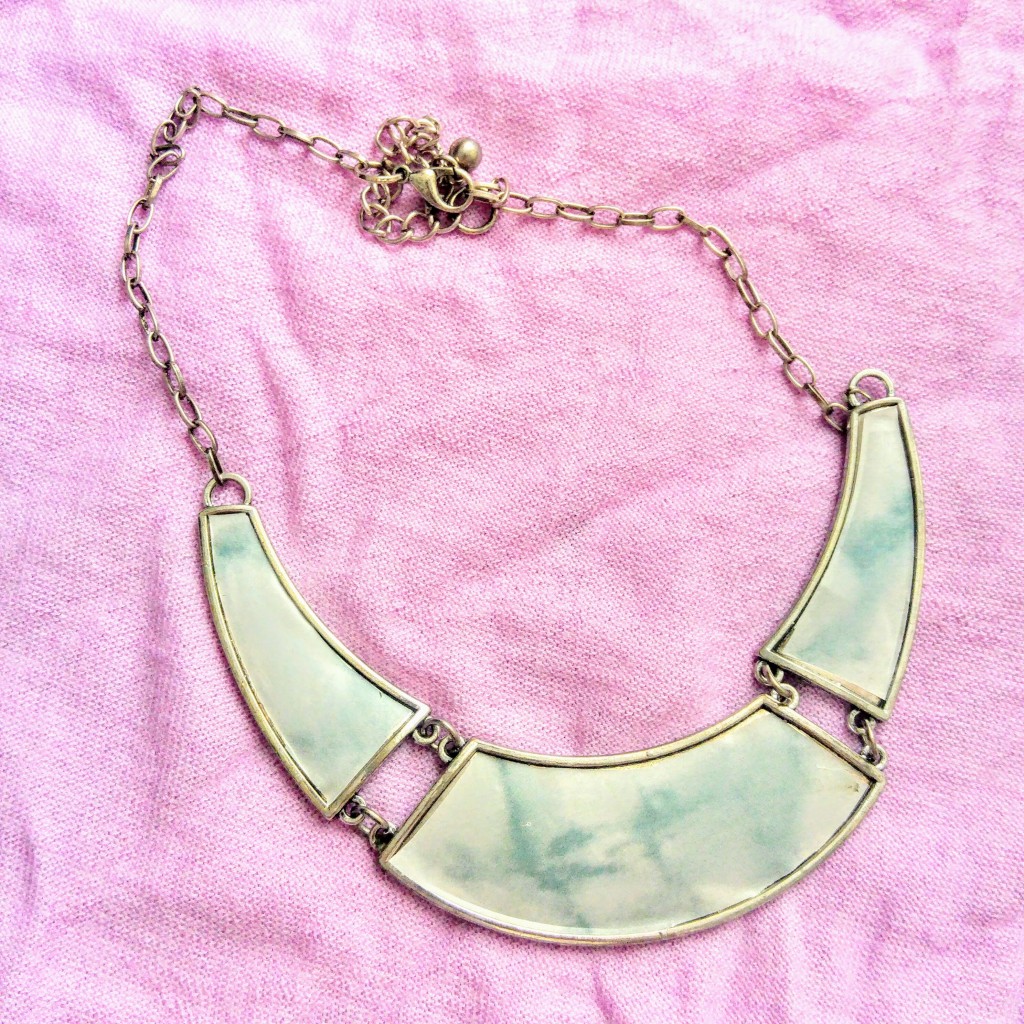 customisation collier, diy collier, réparer un collier cassé, do it yourself, tutoriel, home made, blog diy, blogueuse diy, marble necklace, collier marbre, bijou marbre