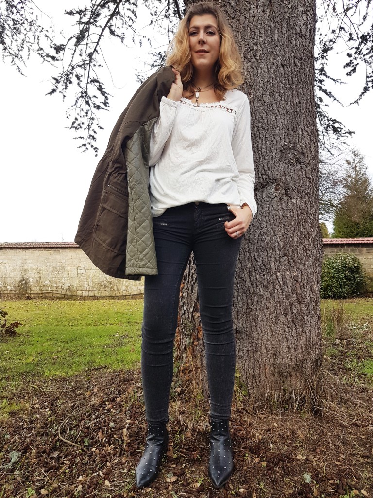 Look, ootd, tenue du jour, lookbook, tendance, trenbook, blog mode, blogueuse mode, parka kaki, tenue printemps, look mi saison, youtubeuse