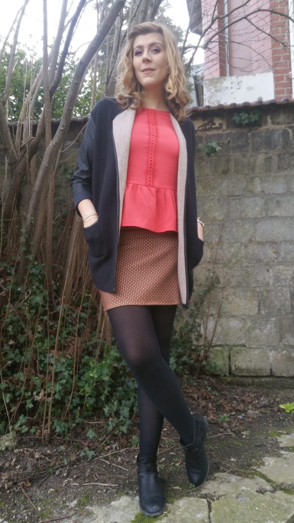 look, ootd, tenue du jour, ootn, look tendance, look sixties, look 60's, look seventies, top basques, corail, derhy, jupe retro, lefties, boots cut out, babou, gilet bimatière, gilet cuir, blog mode, blogueuse mode