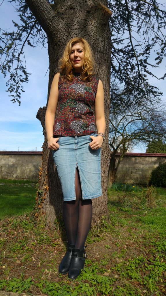 look femme, ootd, ootn, top peplum, cuir bordeaux, perfecto rouge, american retro, levi's, vintage, jupe fendue devant, boots cut out, babou, wax, look tendance, look printemps, blog mode, blogueuse mode