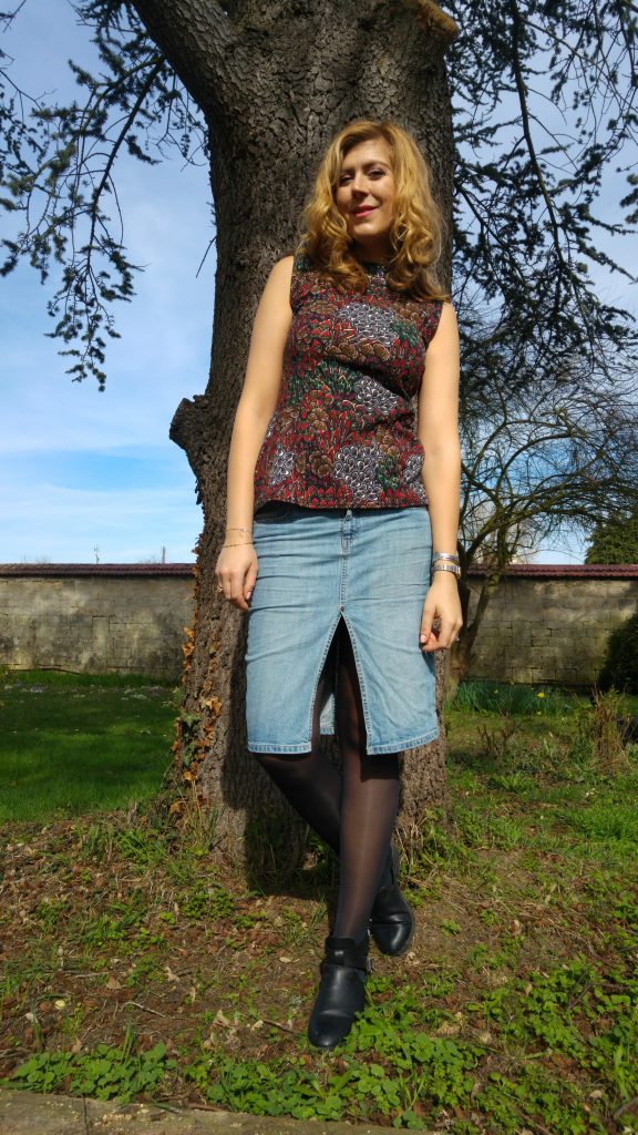 look femme, ootd, ootn, top peplum, cuir bordeaux, perfecto rouge, american retro, levi's, vintage, jupe fendue devant, boots cut out, babou, wax, look tendance, look printemps, blog mode, blogueuse mode