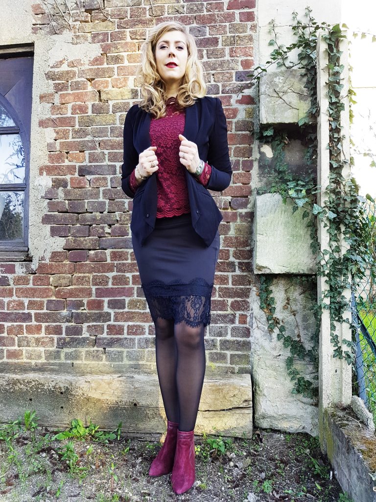 look, ootd, ootn, tenue du jour, lace, dentelle, jupe dentelle, blazer, veste de smocking femme, bottines bordeaux, bottines suédine, promod, babou, primark, look femme pas cher, tenue cérémonie petit prix femme, blog mode, blogueuse mode