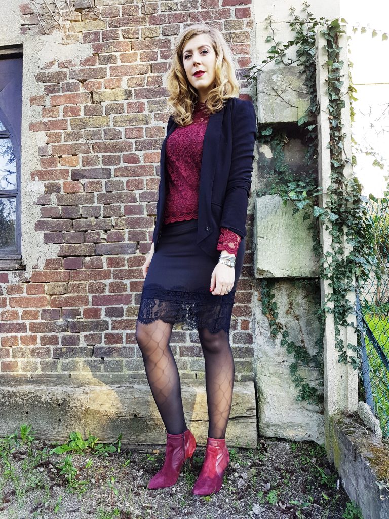 look, ootd, ootn, tenue du jour, lace, dentelle, jupe dentelle, blazer, veste de smocking femme, bottines bordeaux, bottines suédine, promod, babou, primark, look femme pas cher, tenue cérémonie petit prix femme, blog mode, blogueuse mode