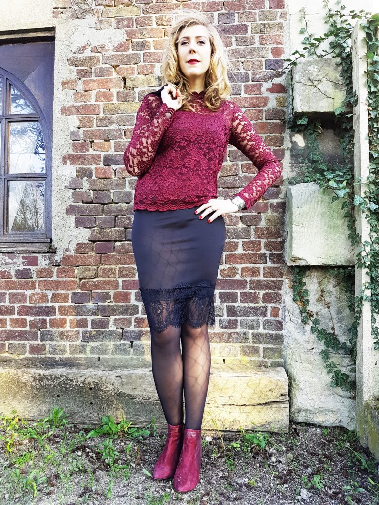 look, ootd, ootn, tenue du jour, lace, dentelle, jupe dentelle, blazer, veste de smocking femme, bottines bordeaux, bottines suédine, promod, babou, primark, look femme pas cher, tenue cérémonie petit prix femme, blog mode, blogueuse mode