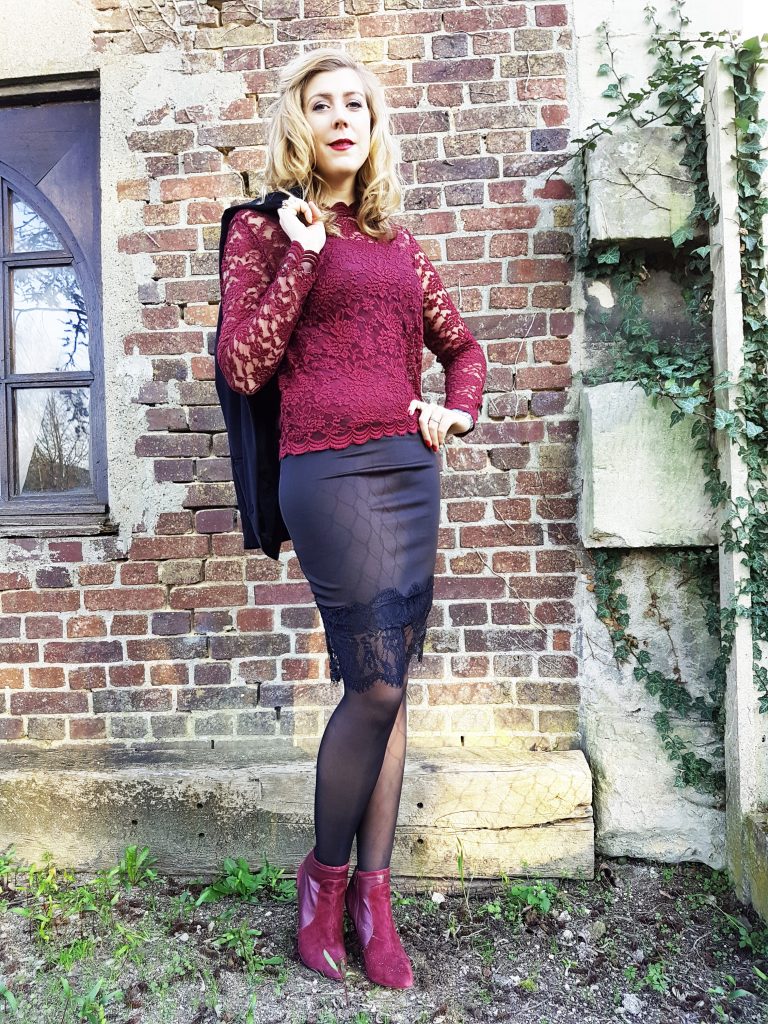 look, ootd, ootn, tenue du jour, lace, dentelle, jupe dentelle, blazer, veste de smocking femme, bottines bordeaux, bottines suédine, promod, babou, primark, look femme pas cher, tenue cérémonie petit prix femme, blog mode, blogueuse mode