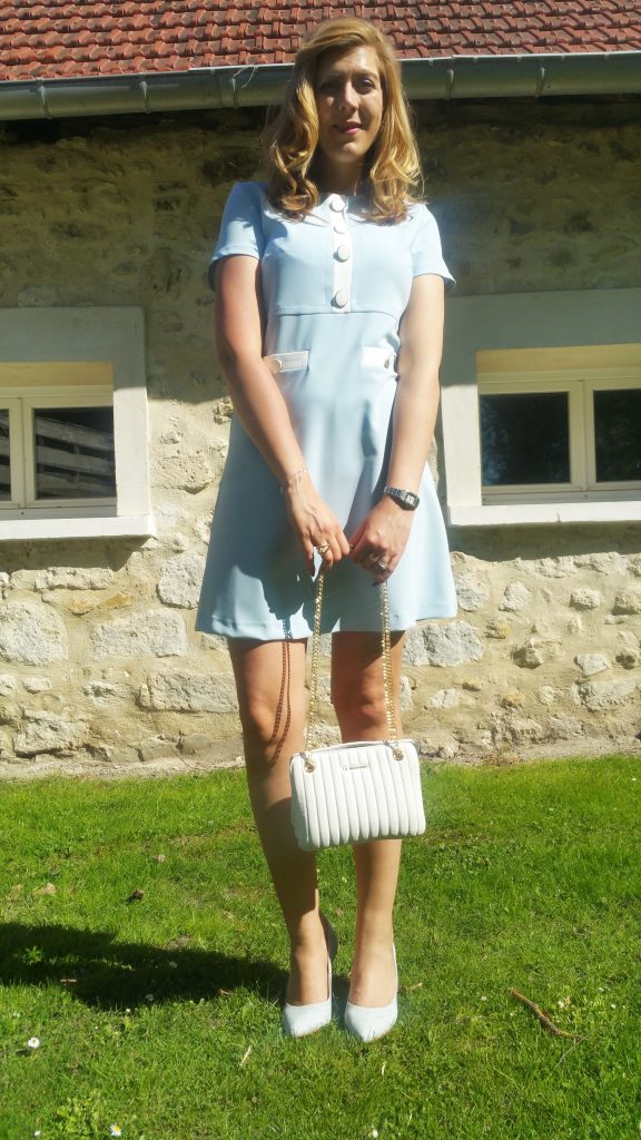 robe rétro, robe sixties, robe jaquie kennedy, robe vintage, robe derhy, robe bleu layette, escarpins caméléons, babou, sac matelassé, chanel like, sac façon chanel, la bagagerie, sac pulsion, look cérémonie, look girly, look femme été, look femme tendance, blog mode, blogueuse mode