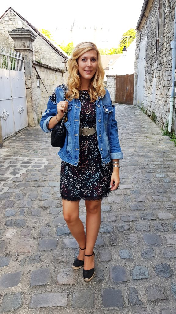 90's, nineties, look retro, look tendance, robe liberty, veste en jean épaules dénudées, cut out denim jacket, espadrilles compensées, pimkie, babou, castaner, vintage, college girl, look back to school, haul, lookbook, blogueuse mode, blog mode