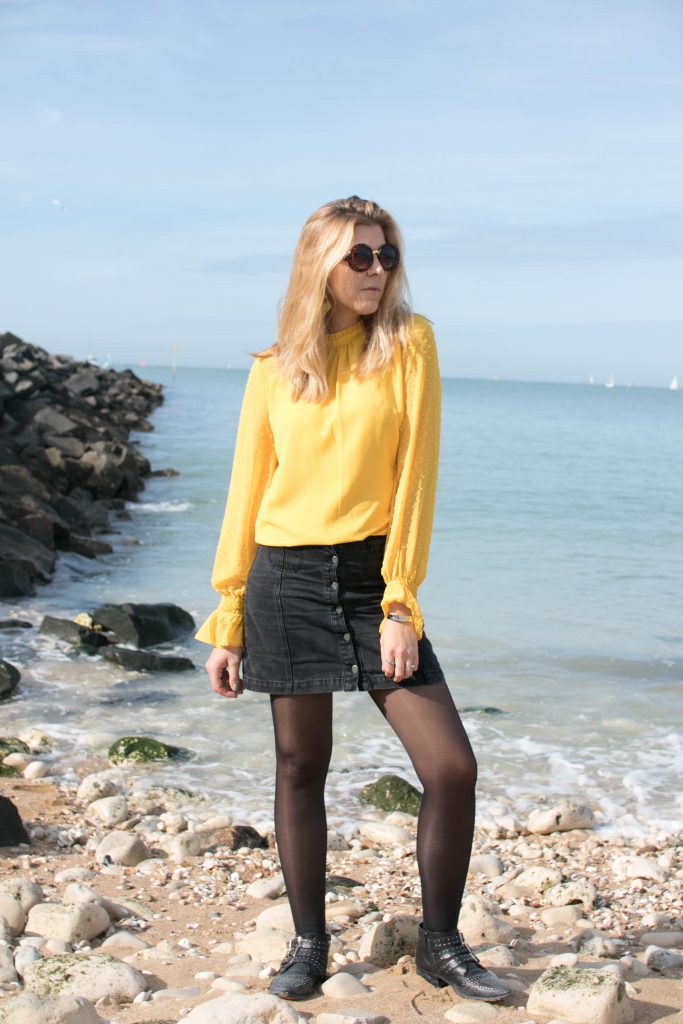 La rochelle, ootd, ootn, tenue du jour, look, blogeuuse mode, blog mode, primark, stradivarius, office, vintage, zerouv, blouse boheme, blouse plumetis, jupe seventies, jupe jean boutonnée, look à la mer, journée plage, voyage de presse, voyage blogueur 