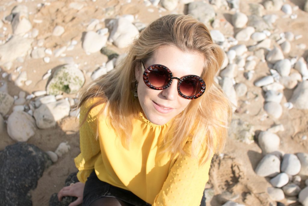 La rochelle, ootd, ootn, tenue du jour, look, blogeuuse mode, blog mode, primark, stradivarius, office, vintage, zerouv, blouse boheme, blouse plumetis, jupe seventies, jupe jean boutonnée, look à la mer, journée plage, voyage de presse, voyage blogueur 