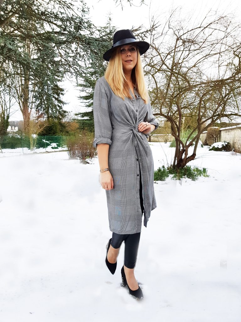 look, robe chemise, soldes, escarpins clous, studded heels, legging cuir, fedora, chapeau large, look rock, glamrock, hippie chic, gypset, ootd, tenue du jour, look d'un jour, style du jour, idée de look femme, look tendance femme, blog mode, blogueuse mode