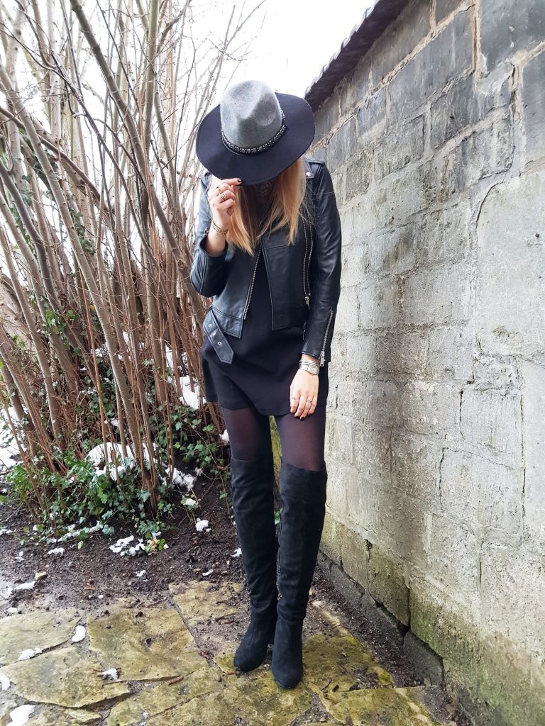 robe chemise, robe dentelle, look noir et blanc, black & white, outfit, ootd, ootn, party look, tenue de soirée, look rock, glamrock, perfecto cuir, fedora, cuissardes suédine, blog mode, blogueuse mode, missglamazone