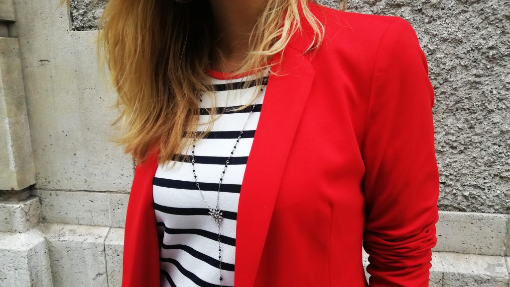 look, ootd, tenue du jour, outfit, marinière, blazer rouge, veste rouge, look preppy, look marinière, mocassins chaines, look working girl, rouge et noir, blog mode, blogueuse mode