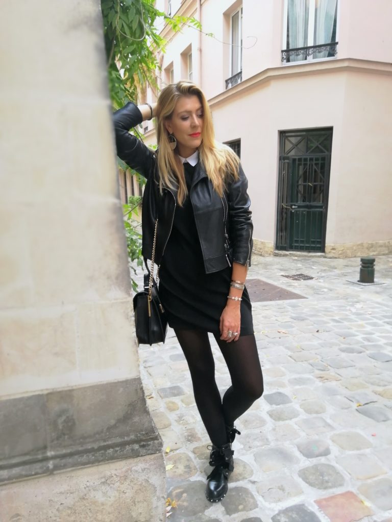 look rock, rock'nchic, robe mercredi adam, robe noir col blanc, bottines rock, bottines clous, tenue rock, perfecto cuir, blouson motard, outfit of the day, idée look mi saison, blog mode, blogueuse mode, missglamazone